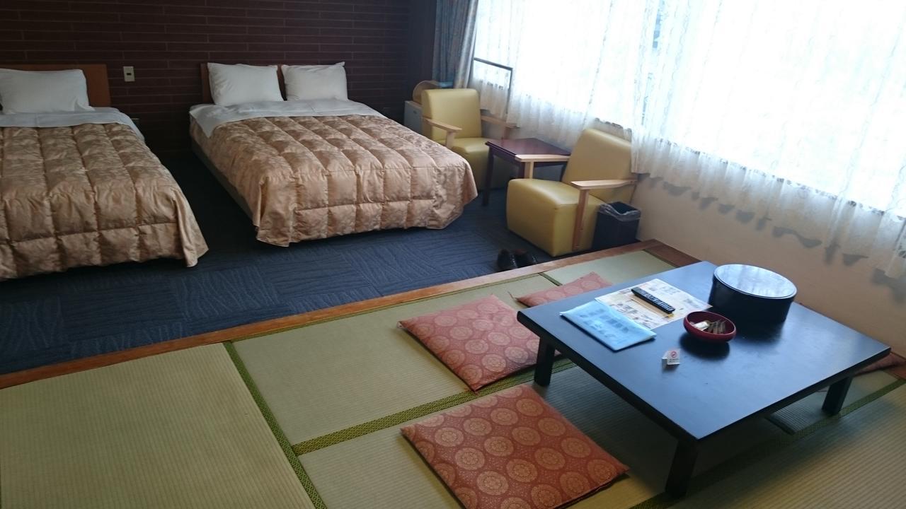 Ikaho Grand Hotel Shibukawa Bagian luar foto